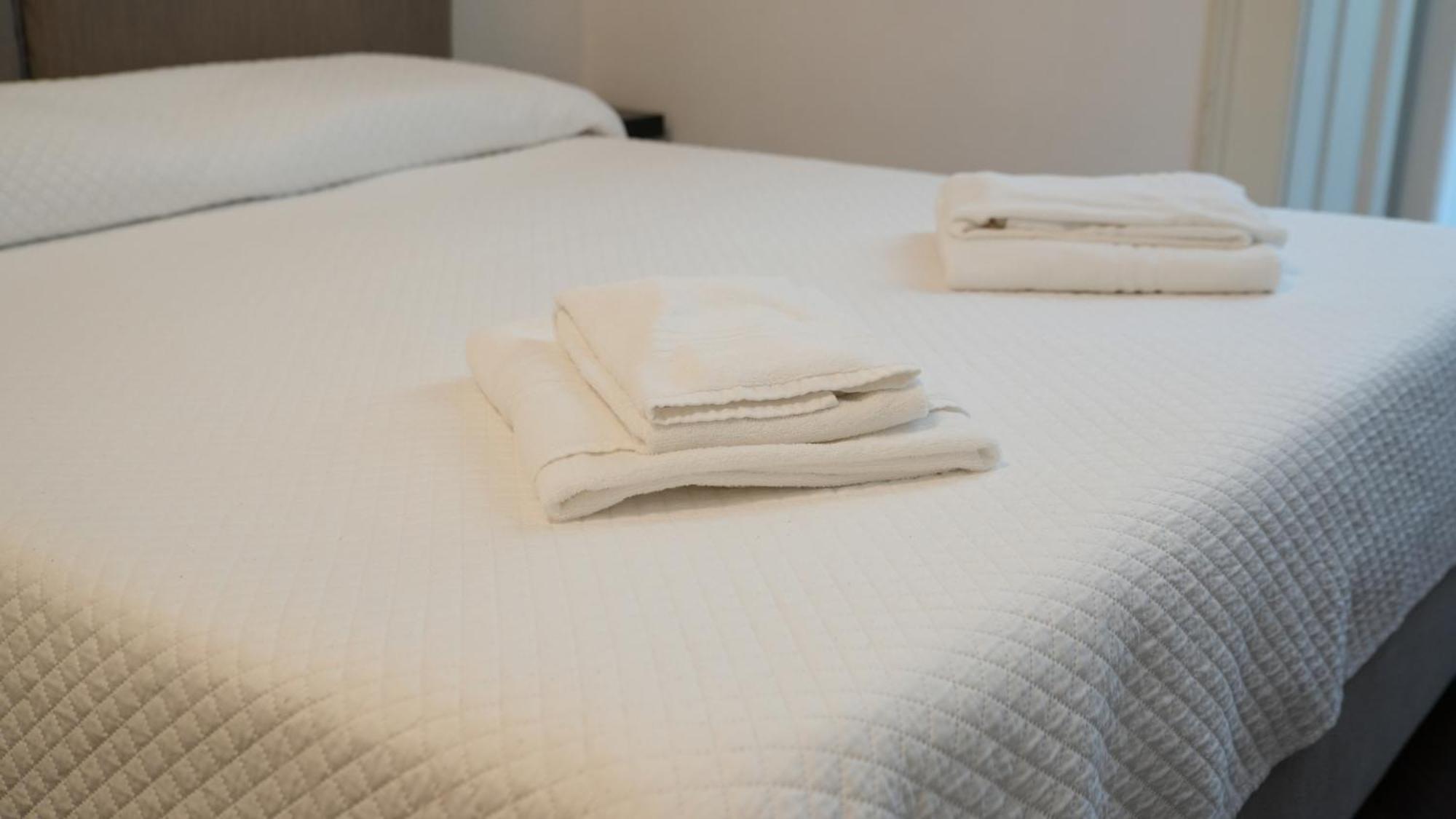 Luca Giordano 142 B&B 那不勒斯 外观 照片